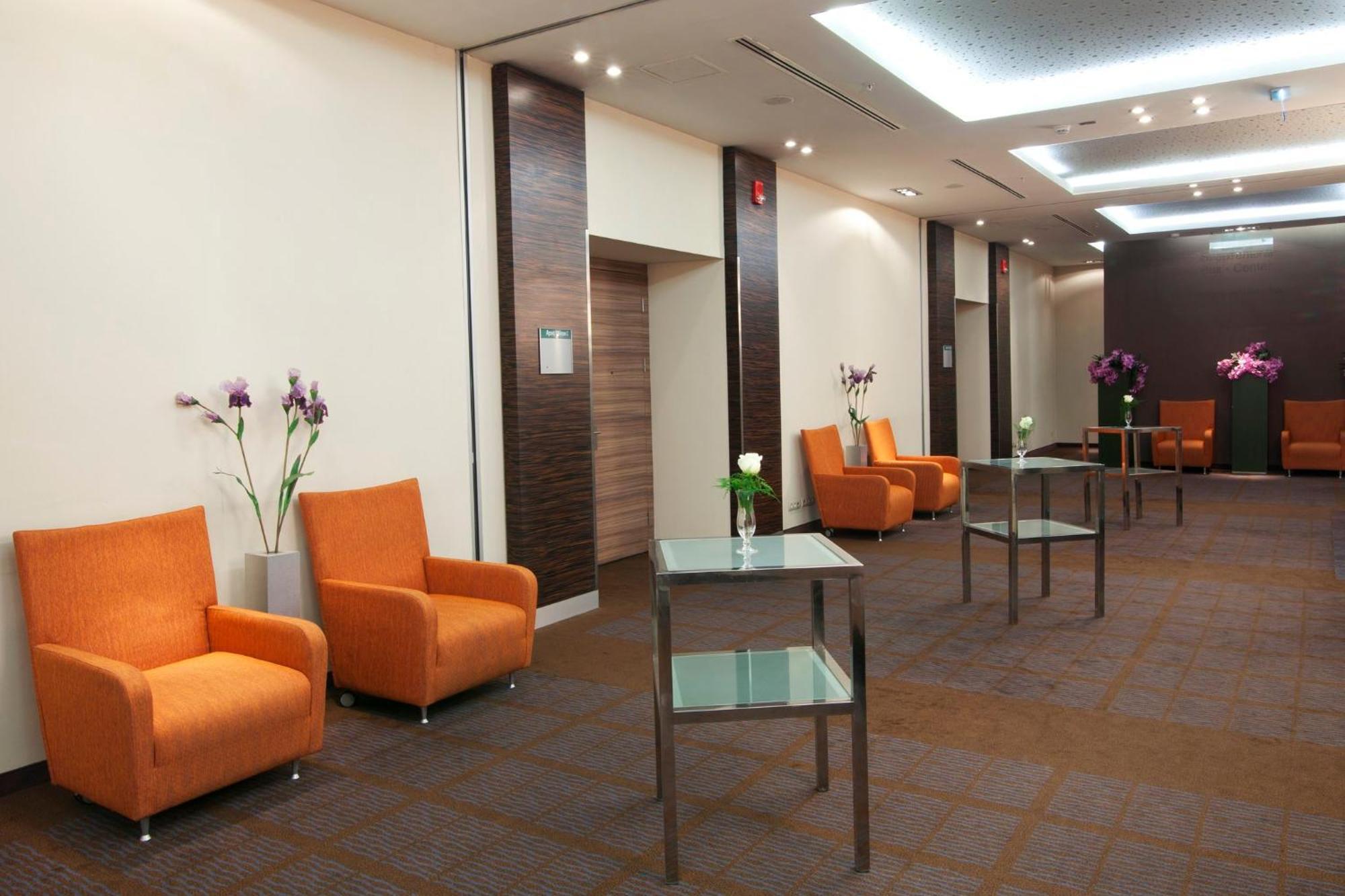 By Ihg Hotel