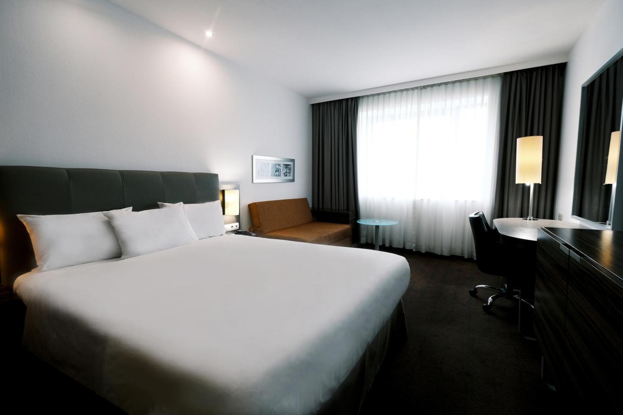 By Ihg Hotel