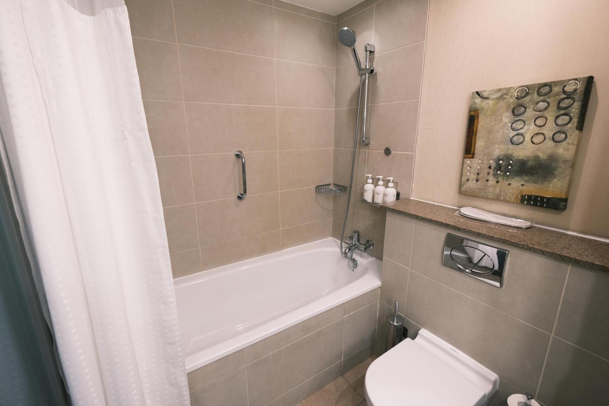 Hotel By Ihg 4*